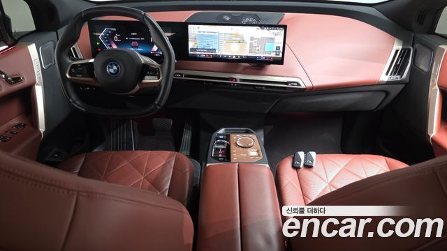 BMW iX — interior