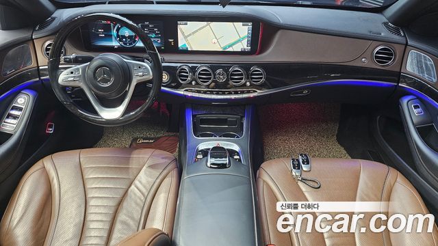 Mercedes-Benz S-Class — interior