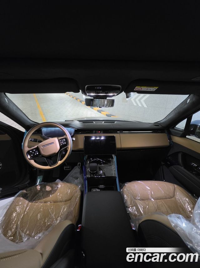 Land Rover Range Rover Sport — interior