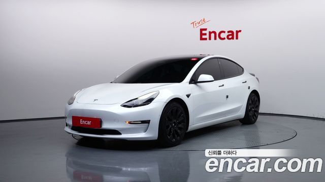 Tesla Model 3 — exterior