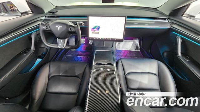 Tesla Model 3 — interior