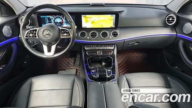 Mercedes-Benz E-Class — interior