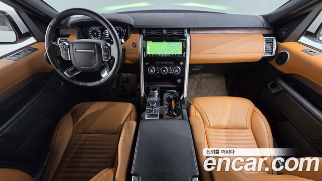Land Rover Discovery — interior