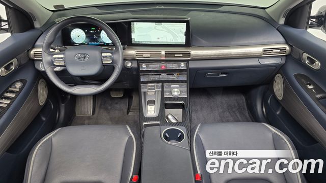 Hyundai Nexo — interior
