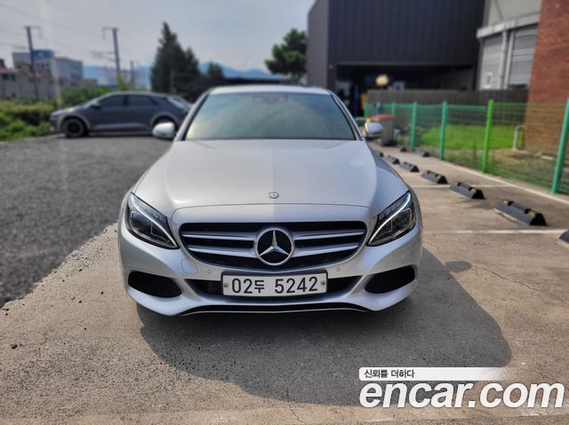 Mercedes-Benz C-Class — exterior