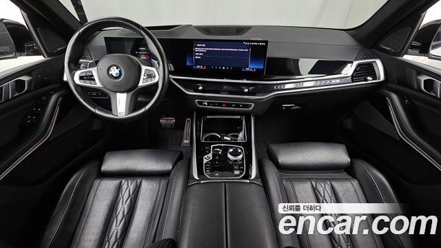 BMW X5 — interior