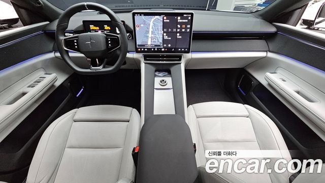 Polestar 4 — interior