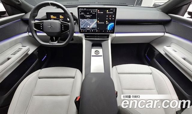 Polestar 4 — interior