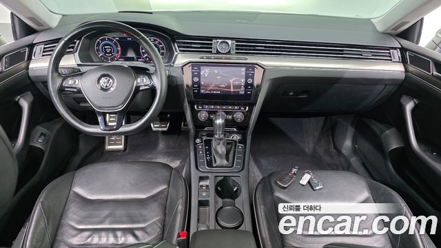 Volkswagen Arteon — interior
