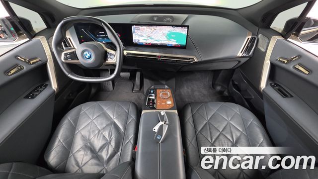BMW iX — interior
