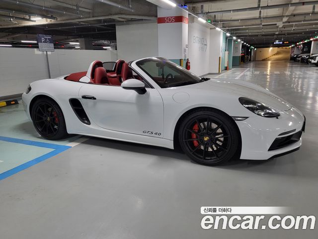 Porsche 718 — exterior