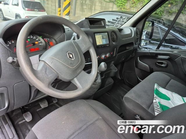 Renault Korea Master — interior