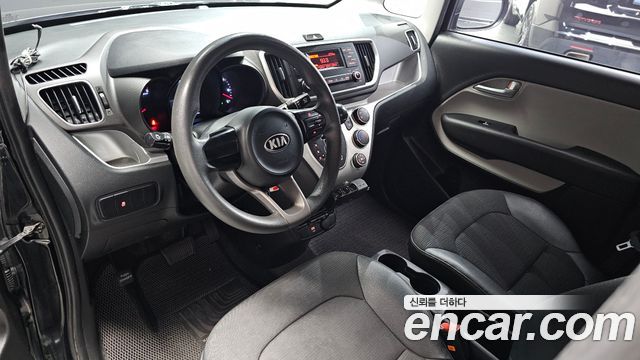 Kia Ray — interior