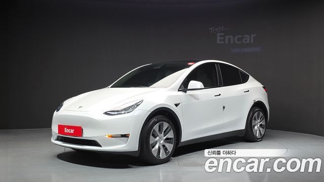 Tesla Model Y — exterior