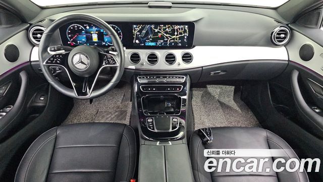 Mercedes-Benz E-Class — interior