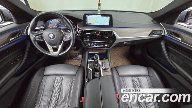 BMW 5 Series — interior