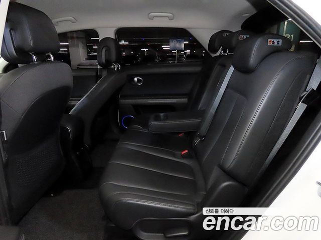 Hyundai IONIQ 5 — interior