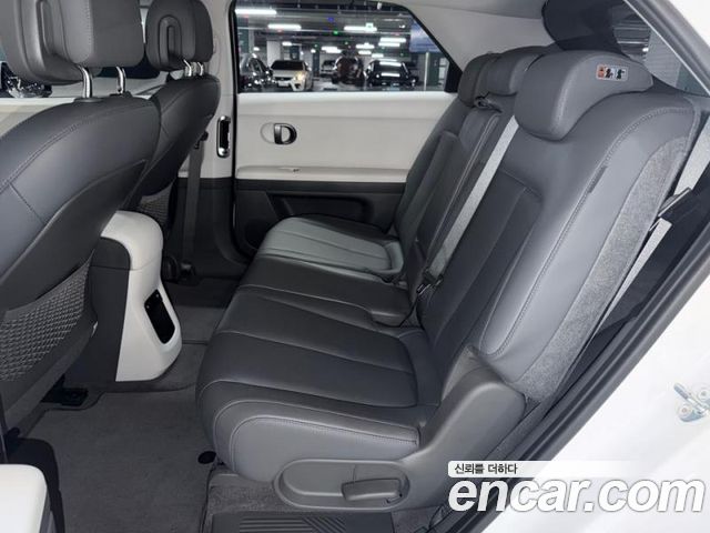 Hyundai IONIQ 5 — interior