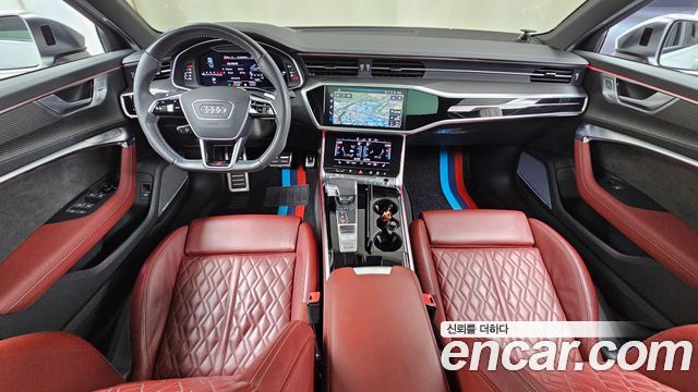Audi S6 — interior