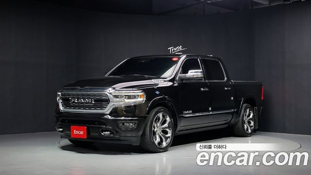 Dodge Ram Pickup — exterior