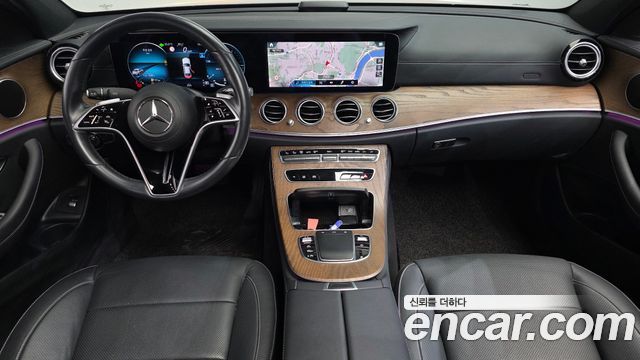 Mercedes-Benz E-Class — interior