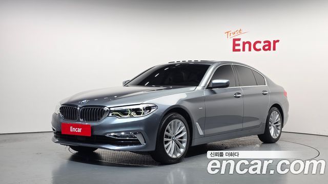 BMW 5 Series — exterior