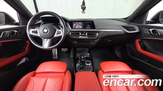 BMW 1 Series — interior