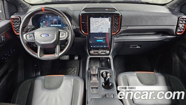 Ford Ranger — interior