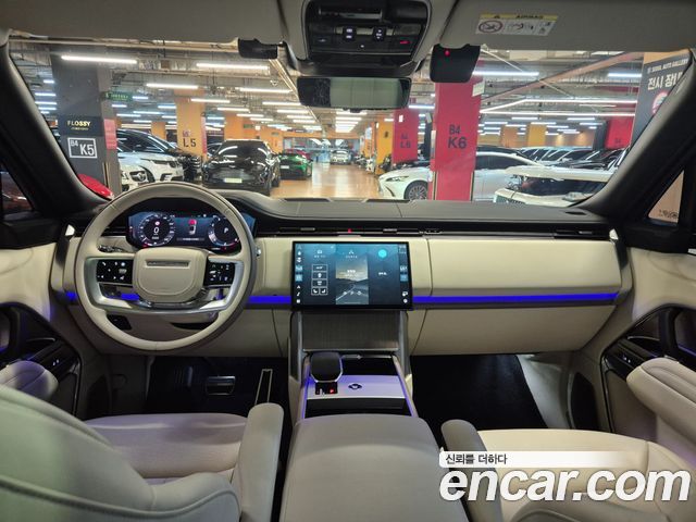 Land Rover Range Rover — interior