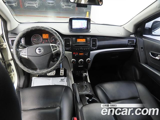 KG Mobility Korando — interior