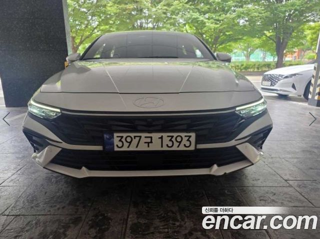 Hyundai Avante — exterior