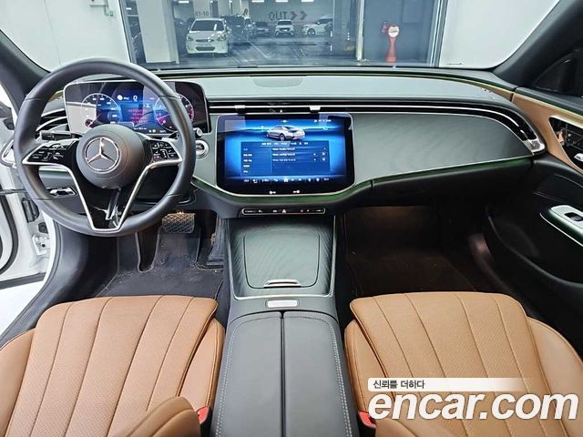 Mercedes-Benz E-Class — interior