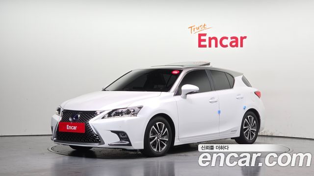 Lexus CT200h — exterior
