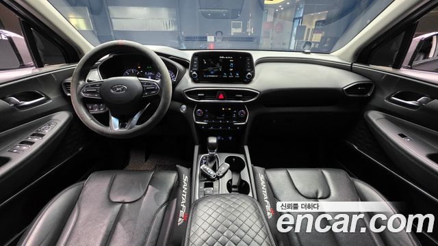 Hyundai Santa Fe — interior