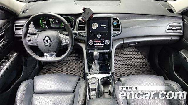 Renault Korea SM6 — interior