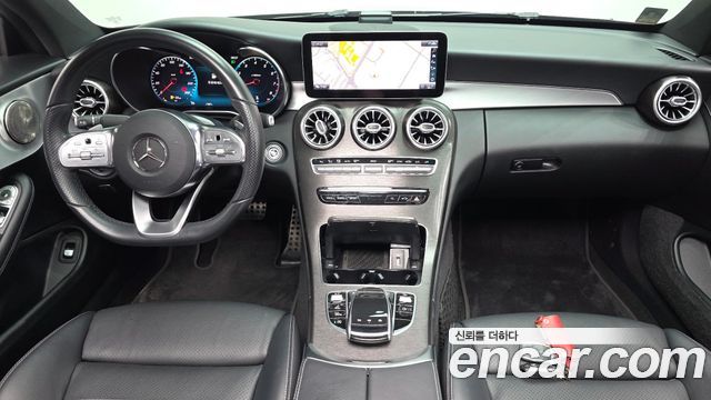 Mercedes-Benz C-Class — interior