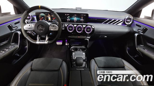 Mercedes-Benz CLA-Class — interior