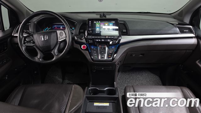 Honda Odyssey — interior