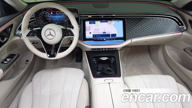 Mercedes-Benz E-Class — interior