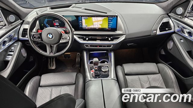 BMW XM — interior