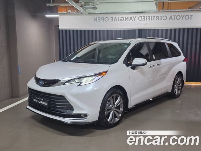 Toyota Sienna — exterior