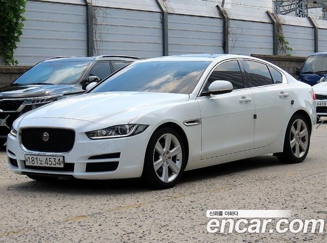 Jaguar XE — exterior