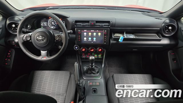 Toyota 86 — interior