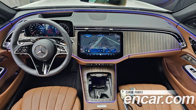Mercedes-Benz E-Class — interior