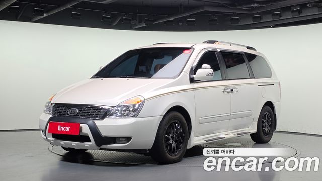 Kia Carnival — exterior