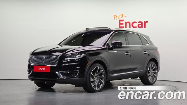 Lincoln Nautilus — exterior