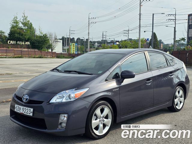 Toyota Prius — exterior