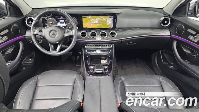 Mercedes-Benz E-Class — interior