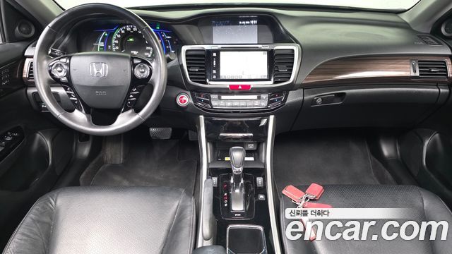 Honda Accord — interior