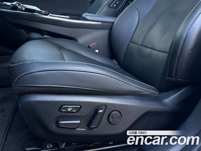 Kia EV6 — interior